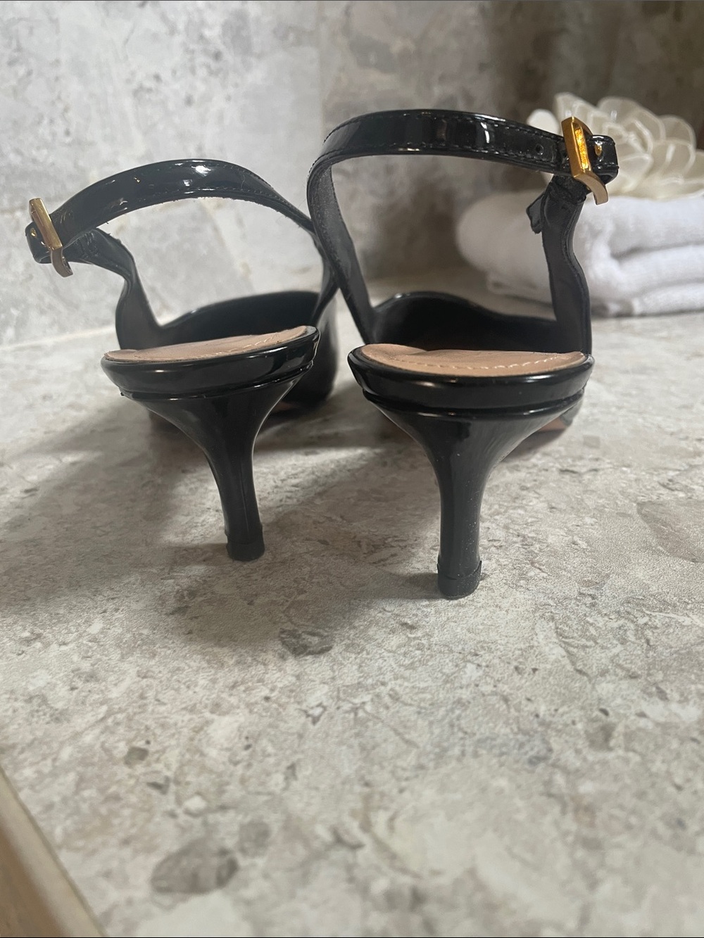 Franco Sarto Black Patent Slingback Pointed Pumps - Picture 2 of 3